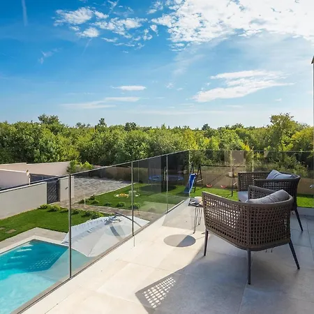 Holiday home Omnia Pula