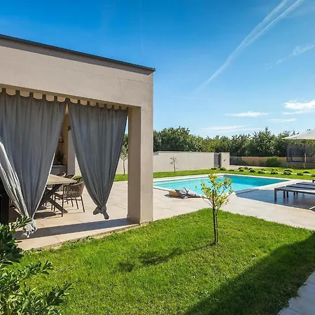 Omnia Holiday home Pula