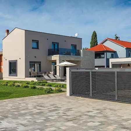 Holiday home Omnia *